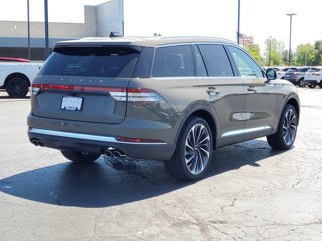 New 2026 Lincoln Aviator Reserve w/ Illumination Package AWD/4WD image 3