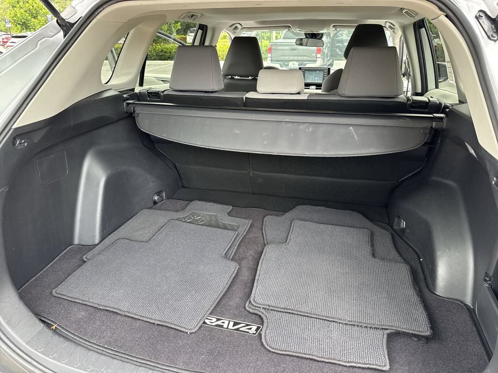 Used 2019 Toyota RAV4 XLE FWD image 58