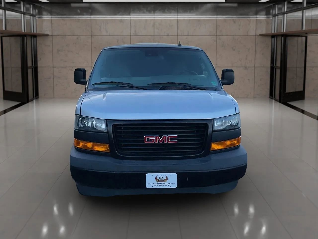 Used 2020 GMC Savana 3500 w/ Driver Convenience Package image 9