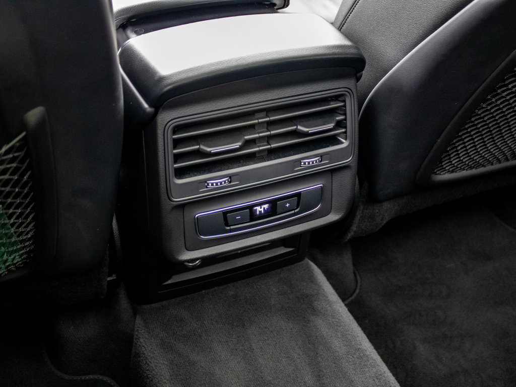 Used 2024 Audi Q7 3.0T Premium Plus image 26