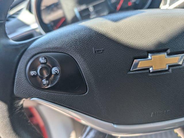 Used 2014 Chevrolet Impala LT w/ Convenience Package FWD image 16