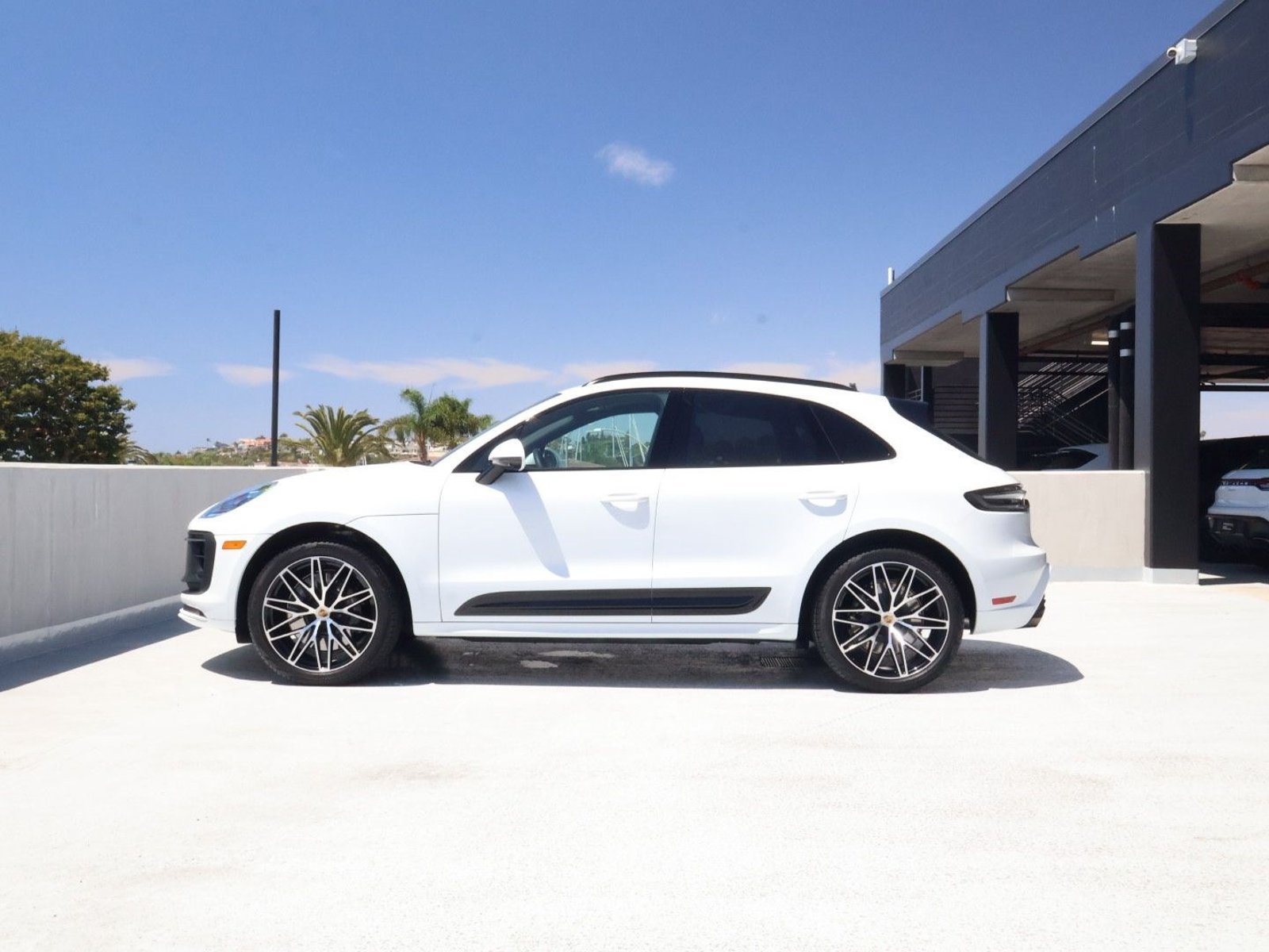 Certified 2026 Porsche Macan GTS AWD/4WD image 2