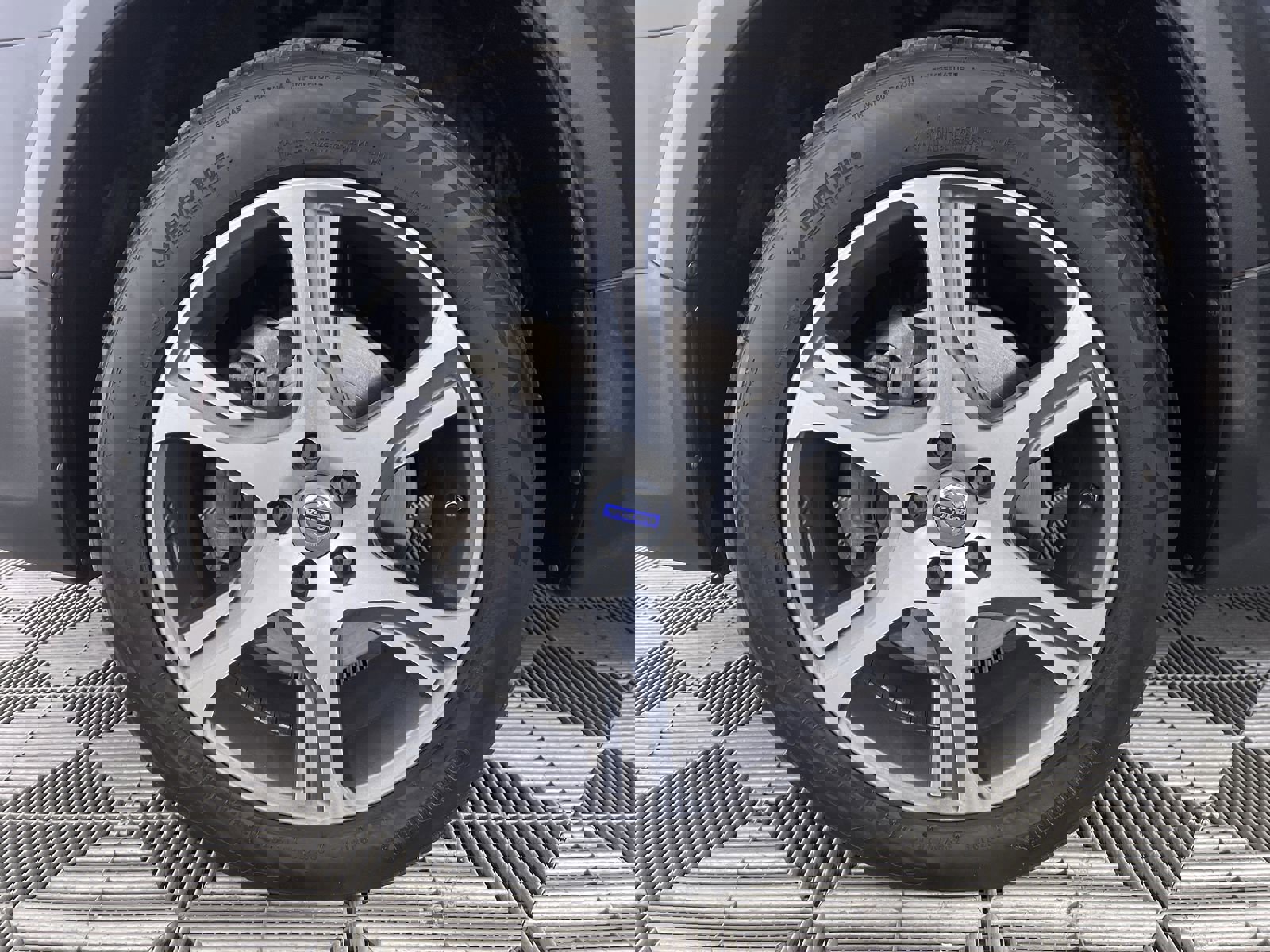 Used 2012 Volvo XC70 T6 Premier Plus image 24