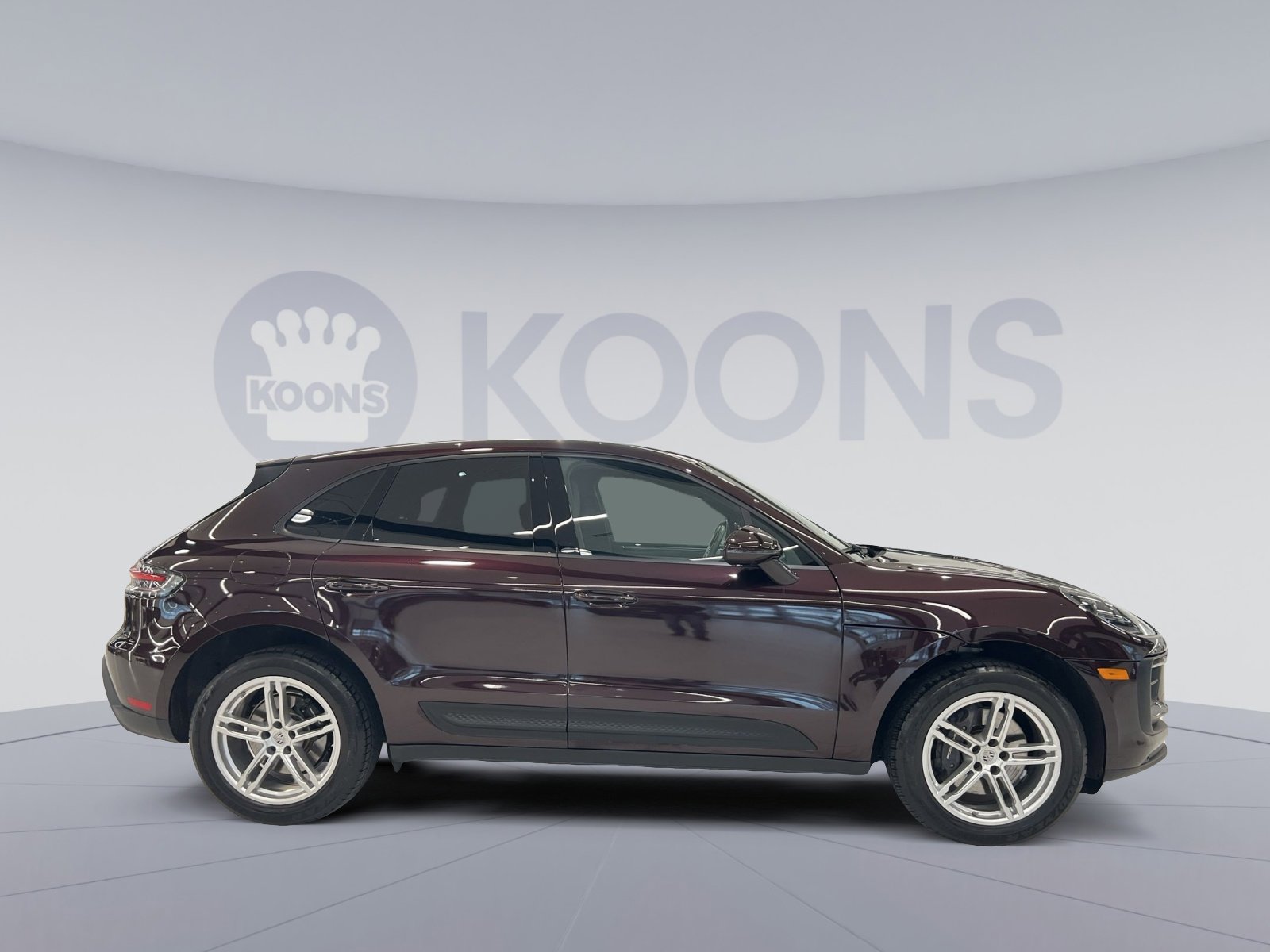Used 2024 Porsche Macan Base image 7