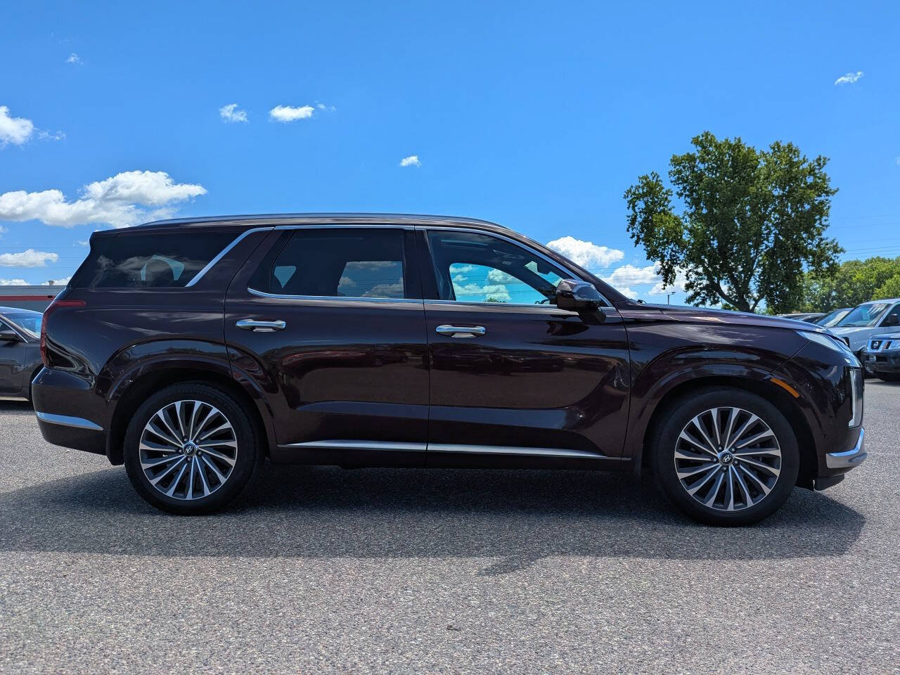 Used 2023 Hyundai Palisade Calligraphy AWD/4WD image 3
