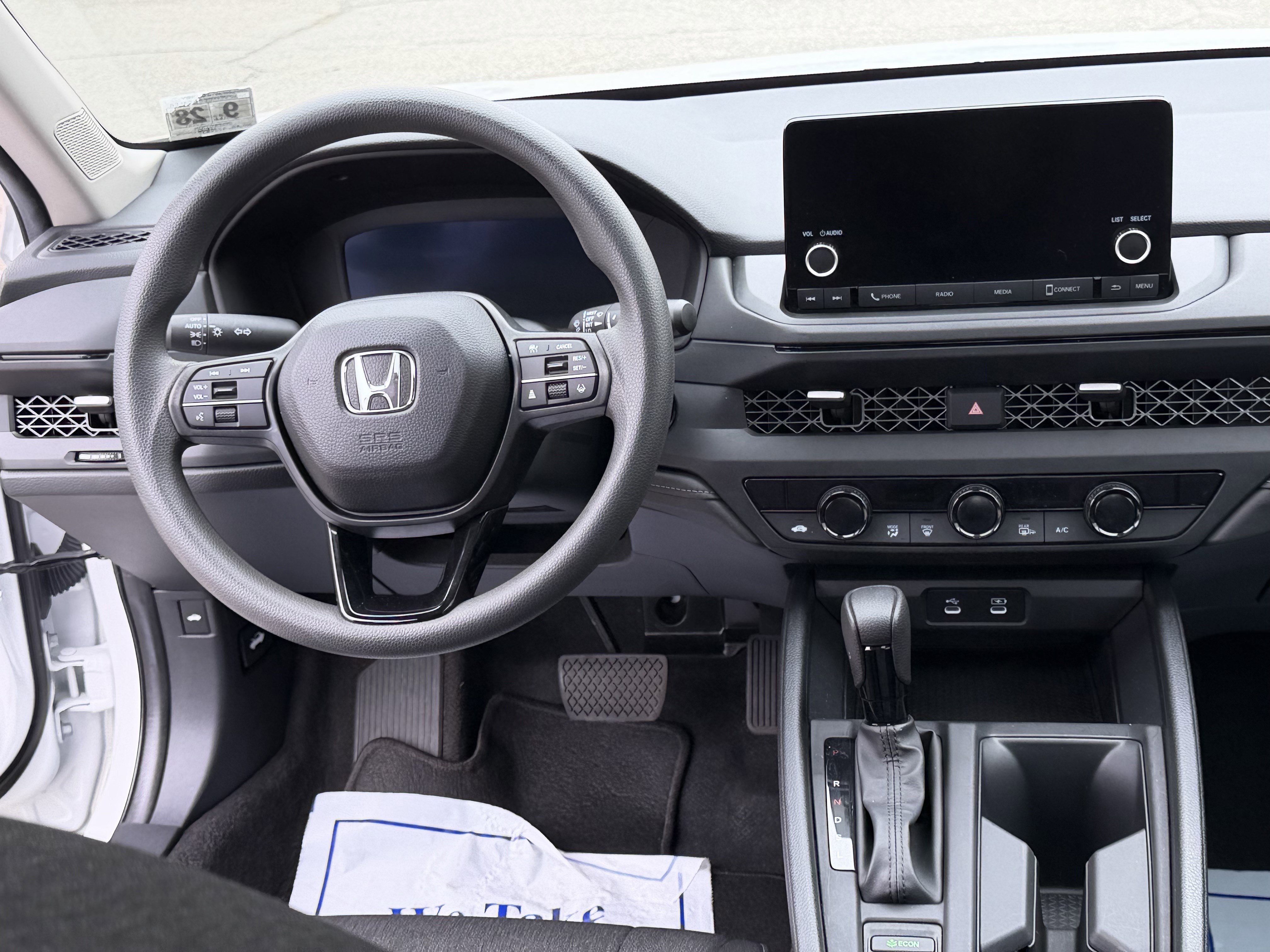 Used 2023 Honda Accord EX image 17