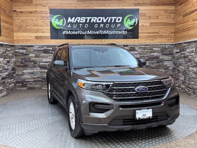 Used 2020 Ford Explorer XLT w/ Comfort Package AWD/4WD image 2