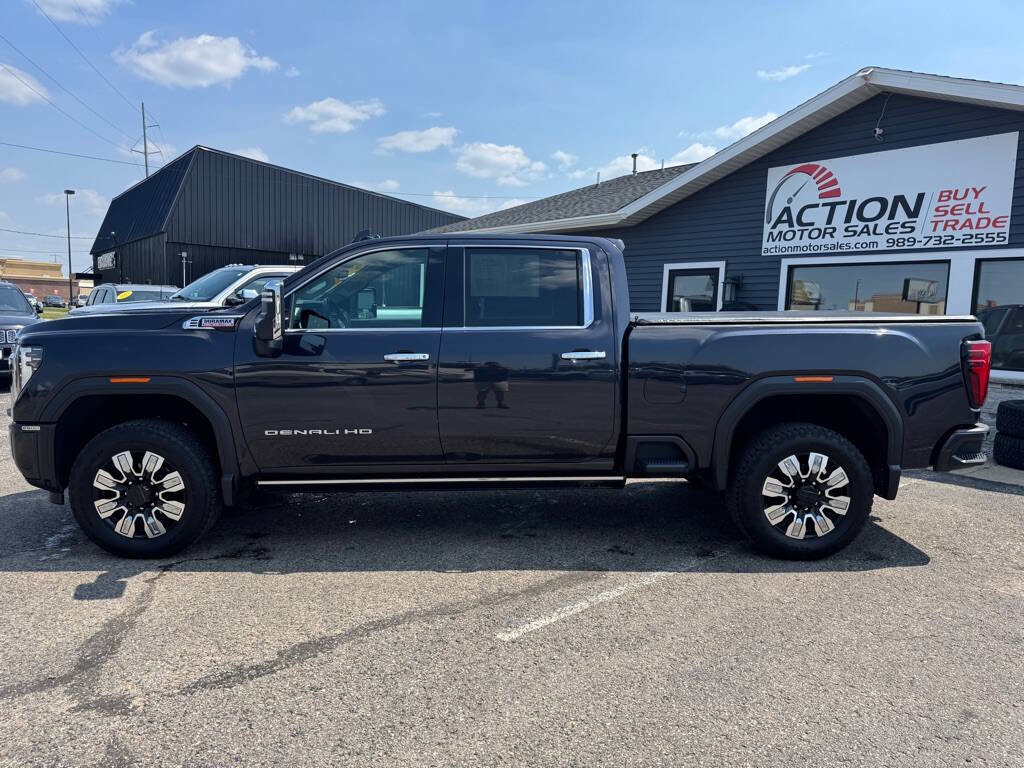 Used 2024 GMC Sierra 2500 Denali w/ Denali Reserve Package image 2