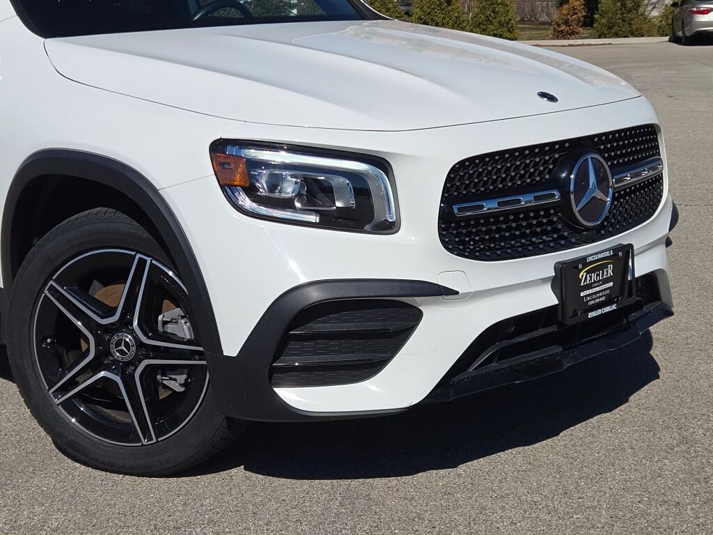 Used 2023 Mercedes-Benz GLB 250 image 2