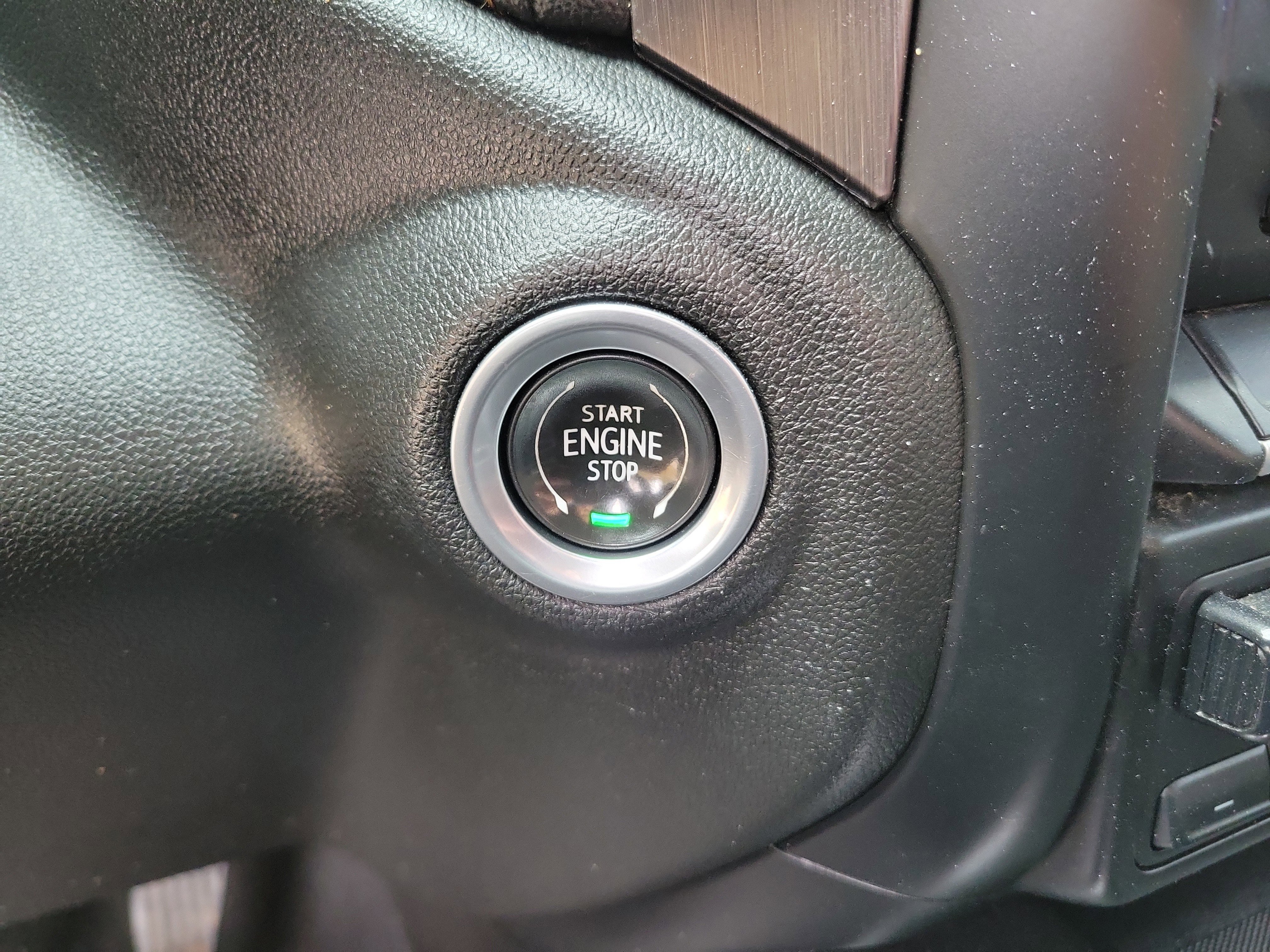 Used 2022 GMC Sierra 2500 AT4 w/ AT4 Preferred Package image 13