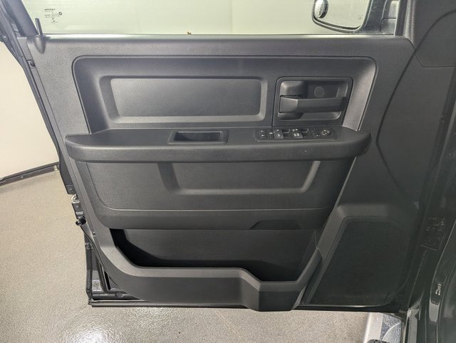 Used 2017 RAM 1500 Express w/ Express Value Package image 9