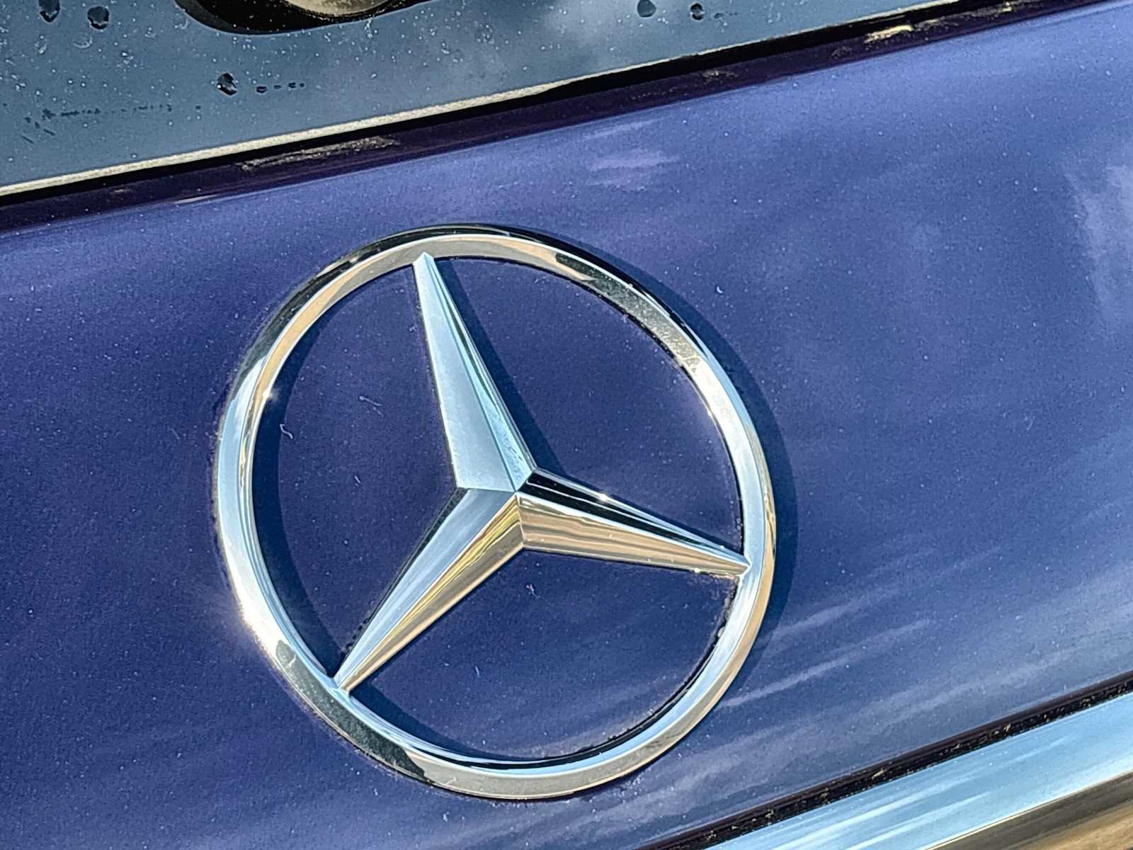 New 2026 Mercedes-Benz GLS 580 4MATIC image 16