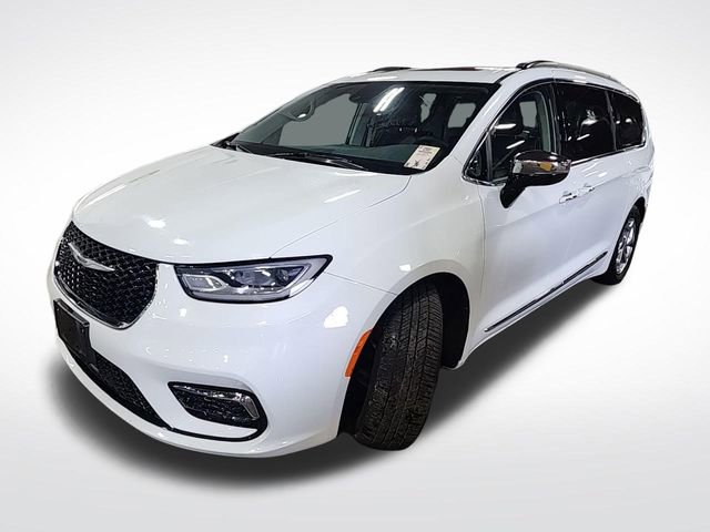 Used 2023 Chrysler Pacifica Limited image 4