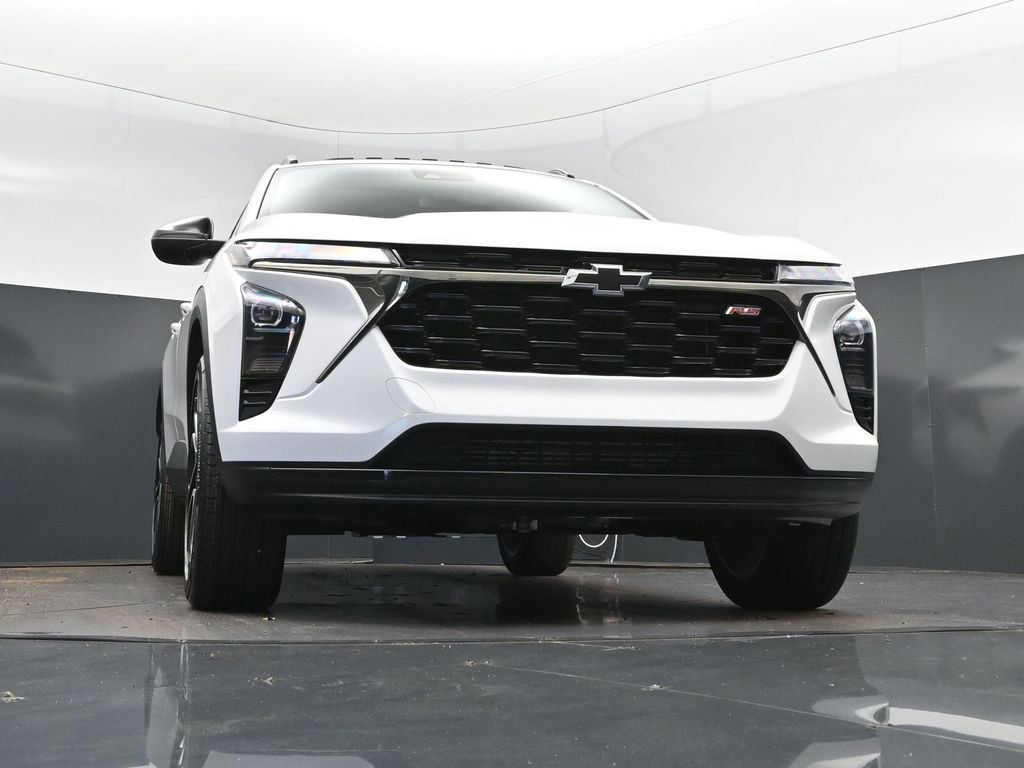 New 2026 Chevrolet Trax RS w/ Sunroof Package FWD image 44