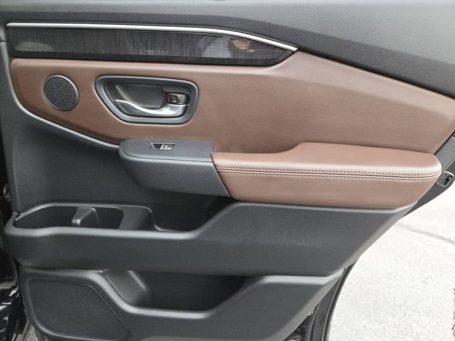 Used 2025 Honda Pilot Elite image 29