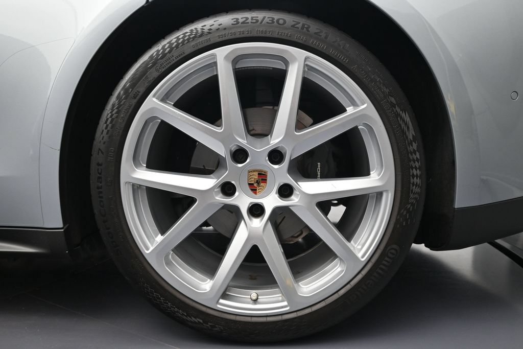Certified 2025 Porsche Panamera 4 AWD/4WD image 33