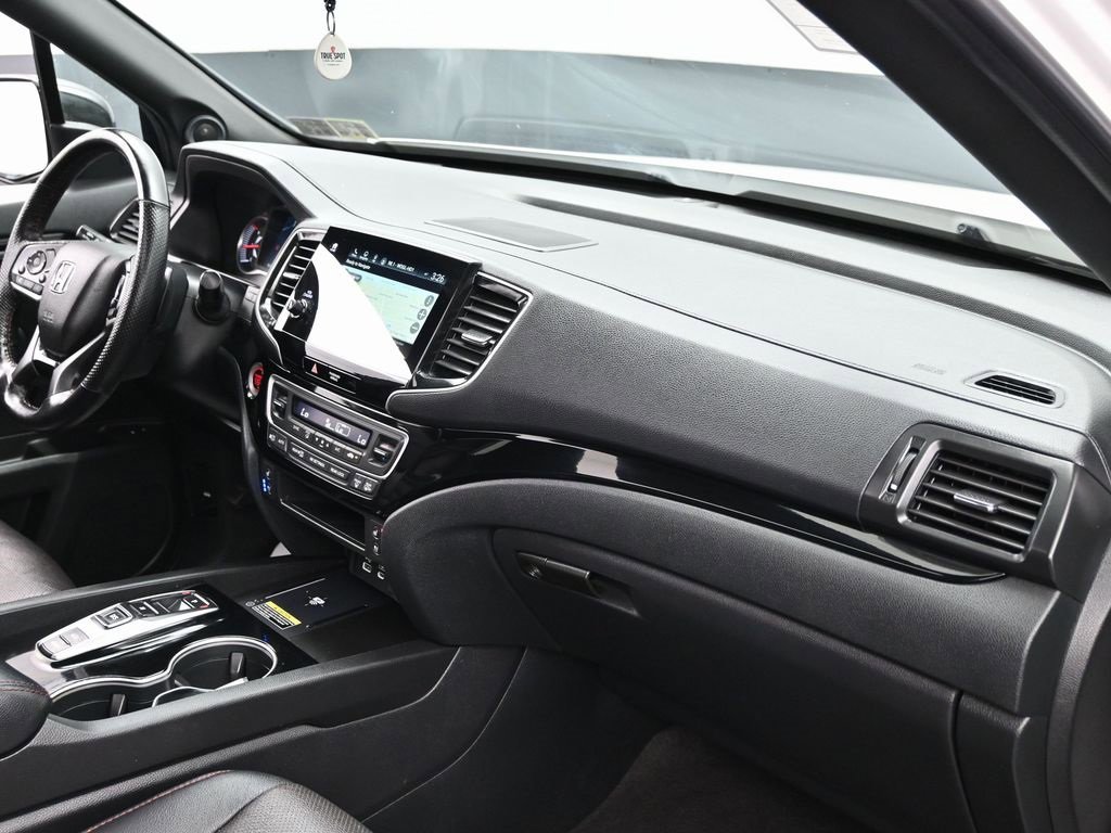 Used 2024 Honda Passport Black Edition image 34