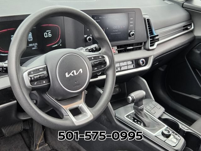Used 2025 Kia Sportage LX FWD image 9