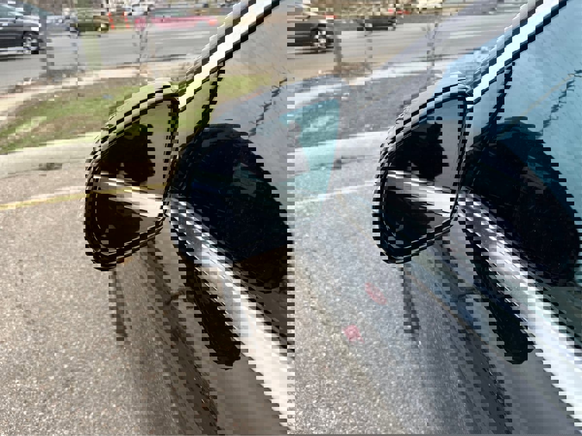 Used 2017 Mercedes-Benz S 550 4MATIC Sedan image 29