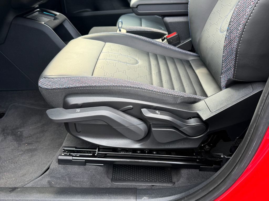 Certified 2025 MINI Cooper Countryman S image 17