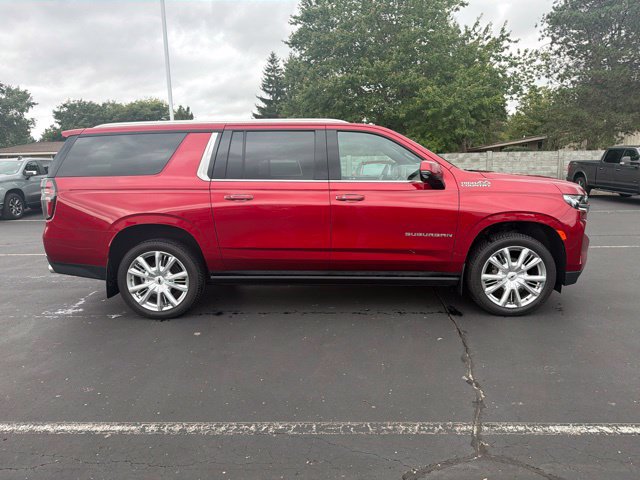 Used 2021 Chevrolet Suburban High Country AWD/4WD image 5