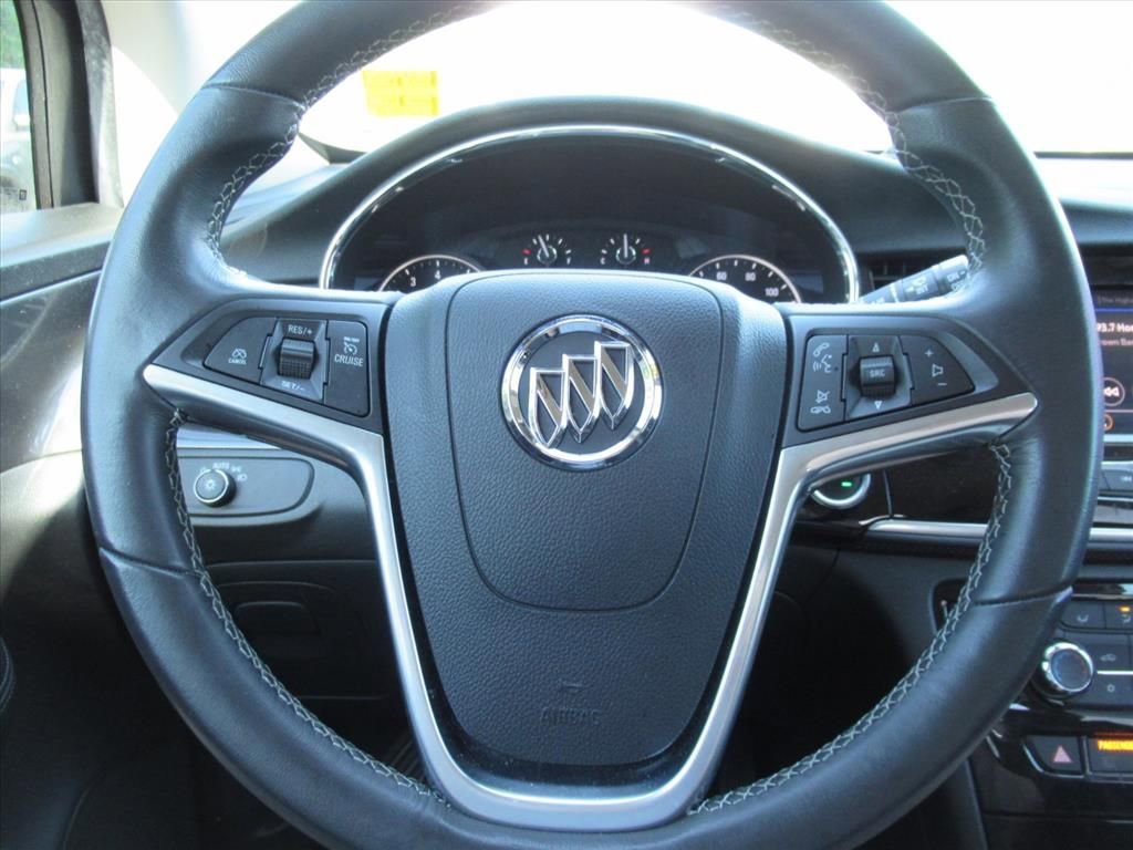 Used 2022 Buick Encore Preferred w/ Safety Package FWD image 20