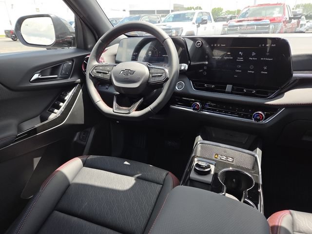 New 2026 Chevrolet Equinox RS w/ Convenience Package III FWD image 32