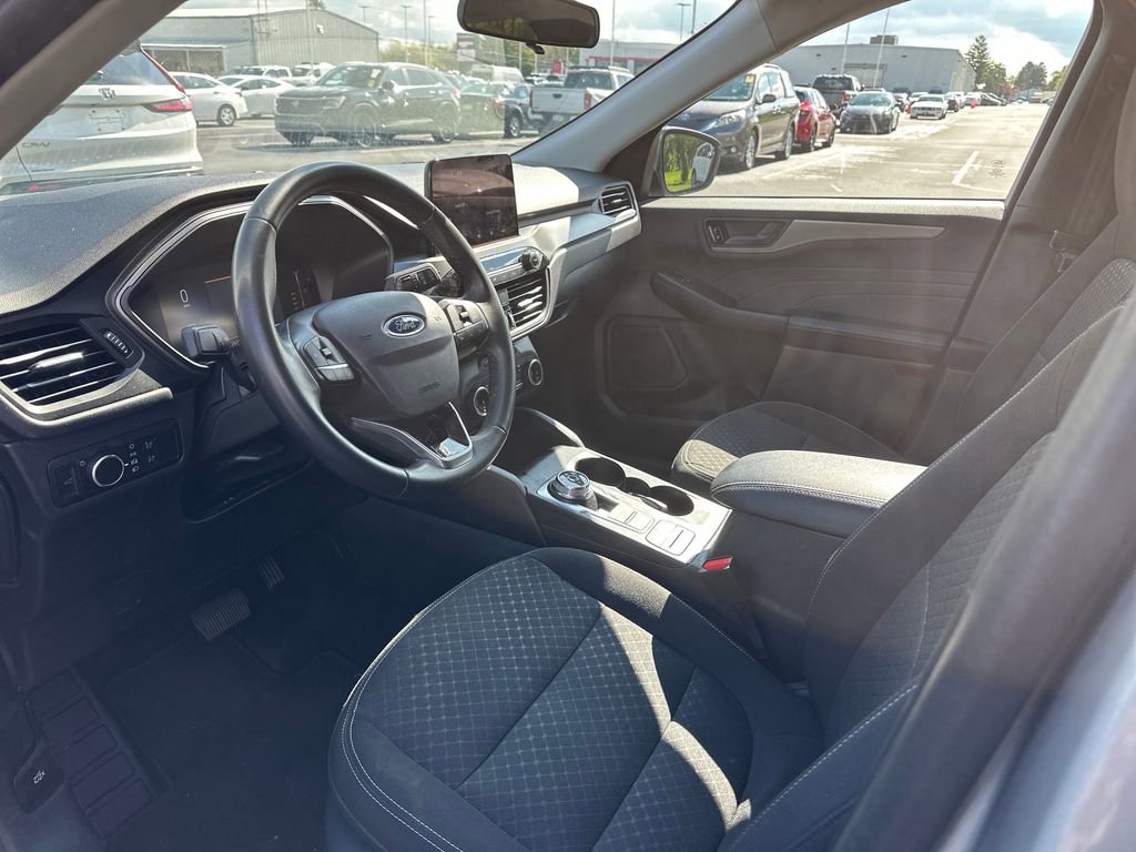 Used 2024 Ford Escape Active FWD image 9