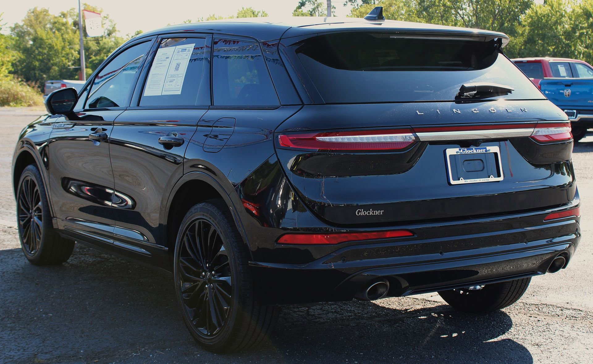 Used 2023 Lincoln Corsair Standard w/ Equipment Group 101A image 8