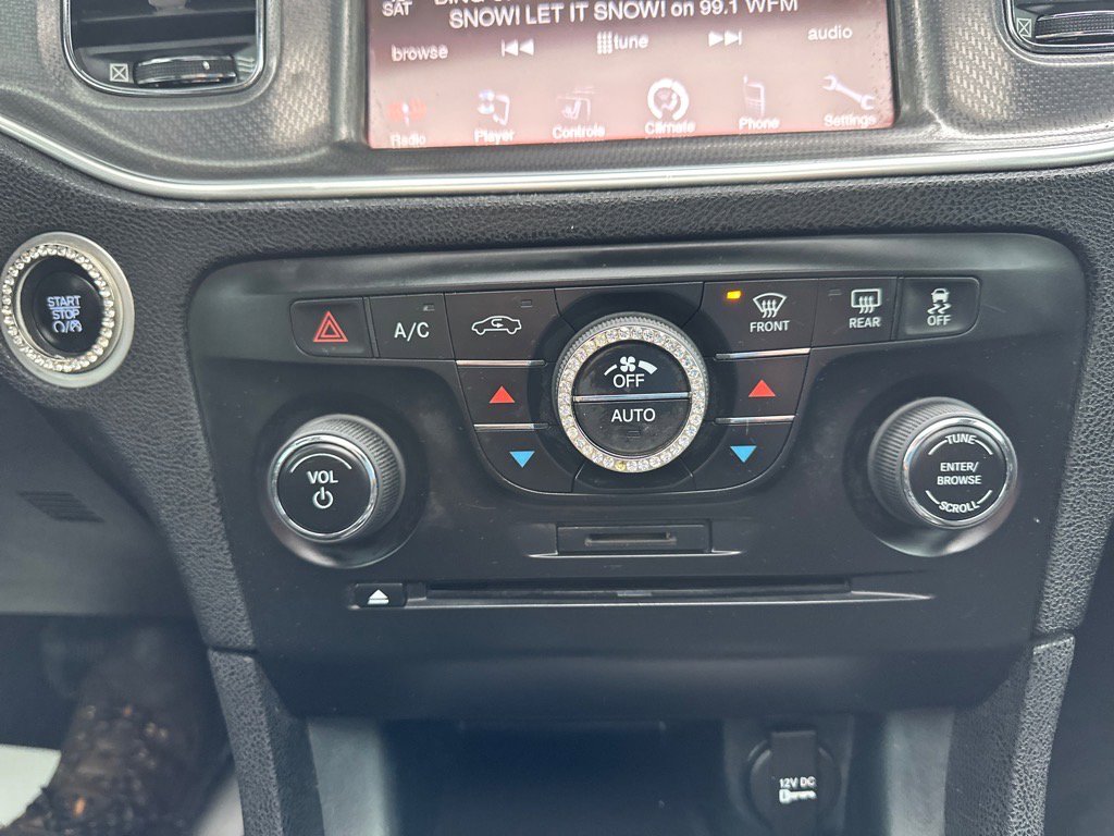 Used 2014 Dodge Charger SXT RWD image 21