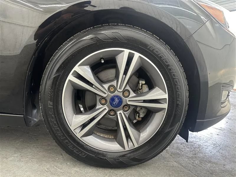 Used 2017 Ford Focus SE FWD image 5
