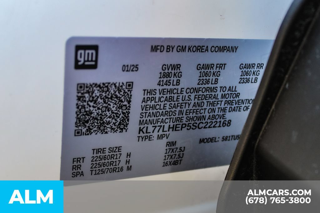 Used 2025 Chevrolet Trax LT FWD image 41
