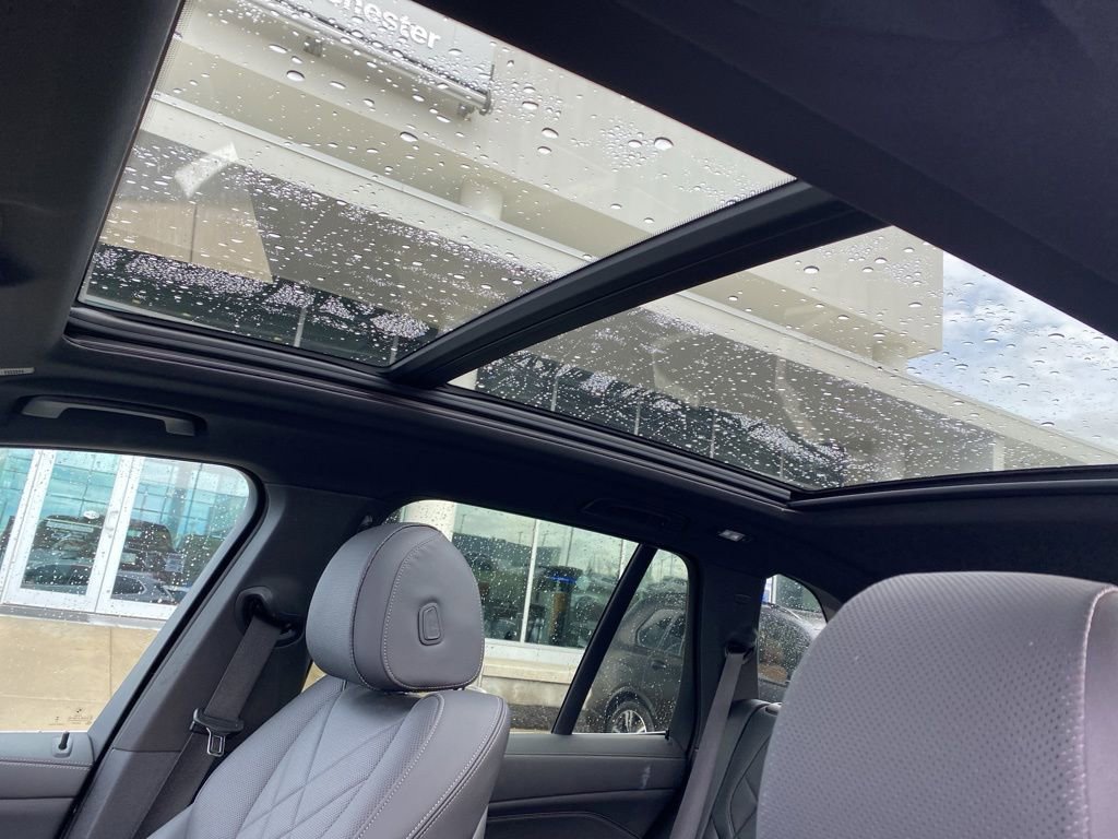 Certified 2024 BMW X5 xDrive40i w/ Premium Package image 18