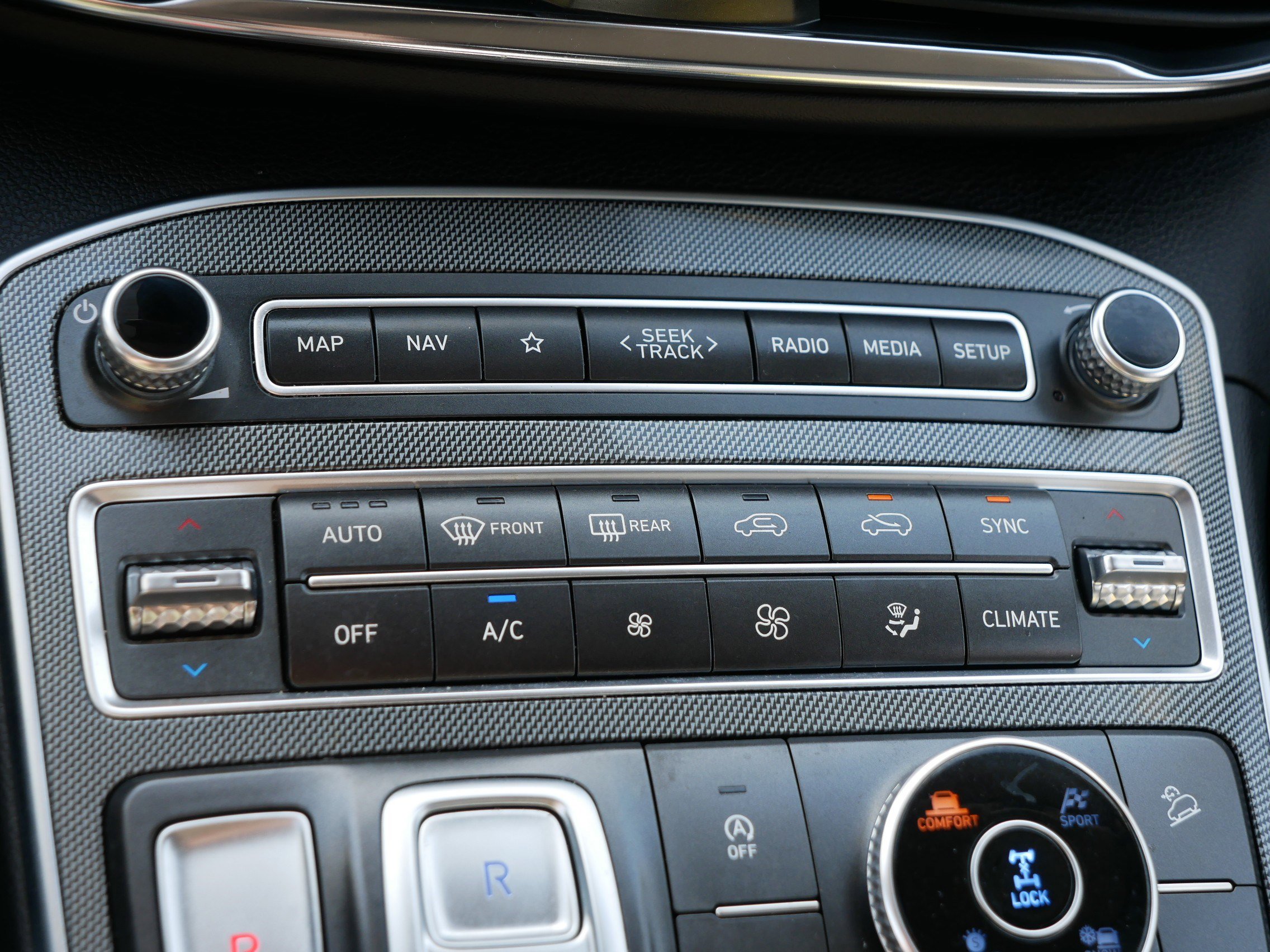 Used 2023 Hyundai Santa Fe SEL w/ Cargo Package image 23