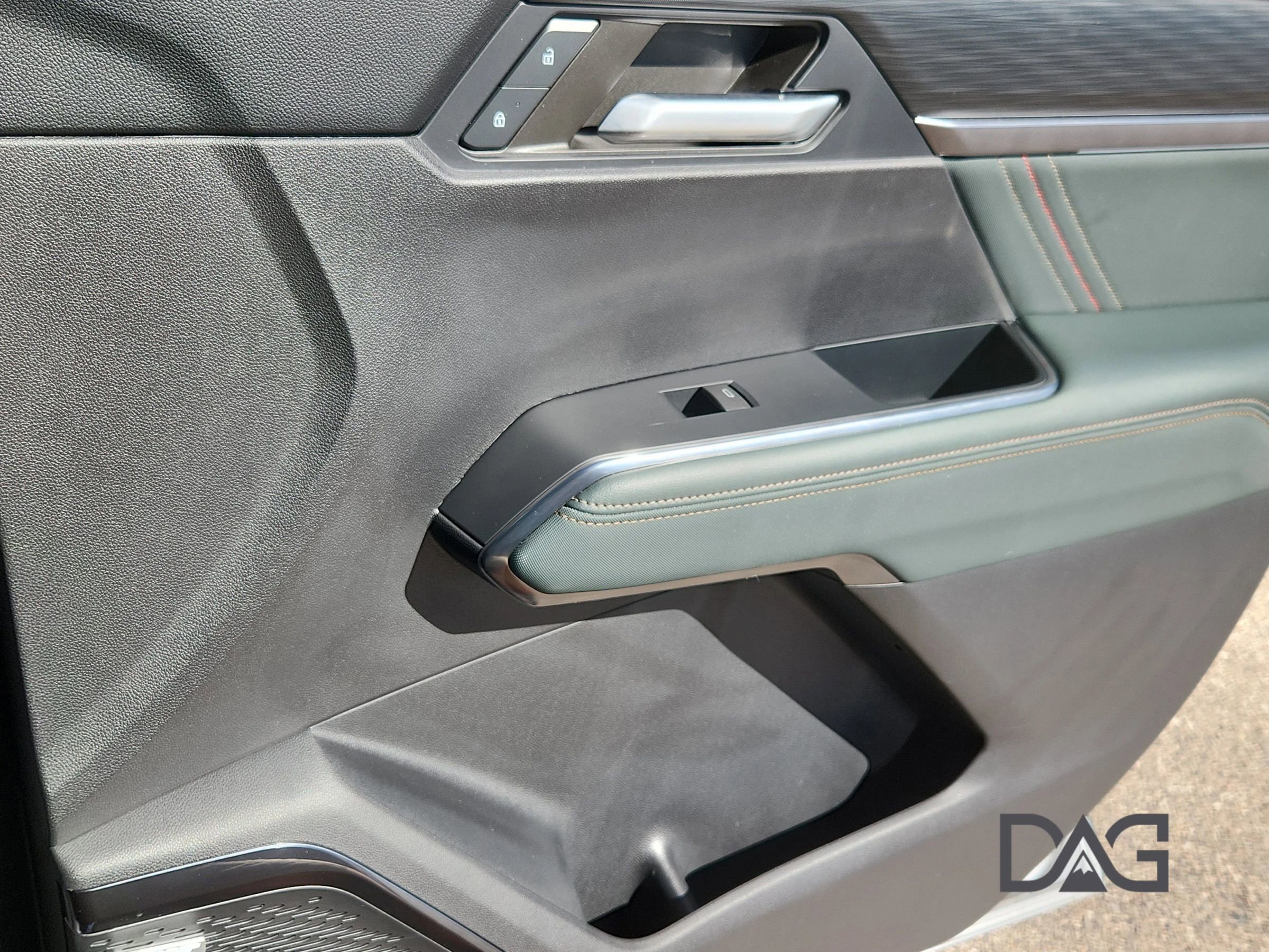 Used 2024 GMC Acadia AT4 w/ Super Cruise Package image 26