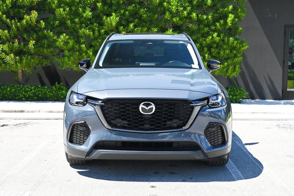 Certified 2025 MAZDA CX-70 3.3 Turbo w/ Preferred Package AWD/4WD image 2