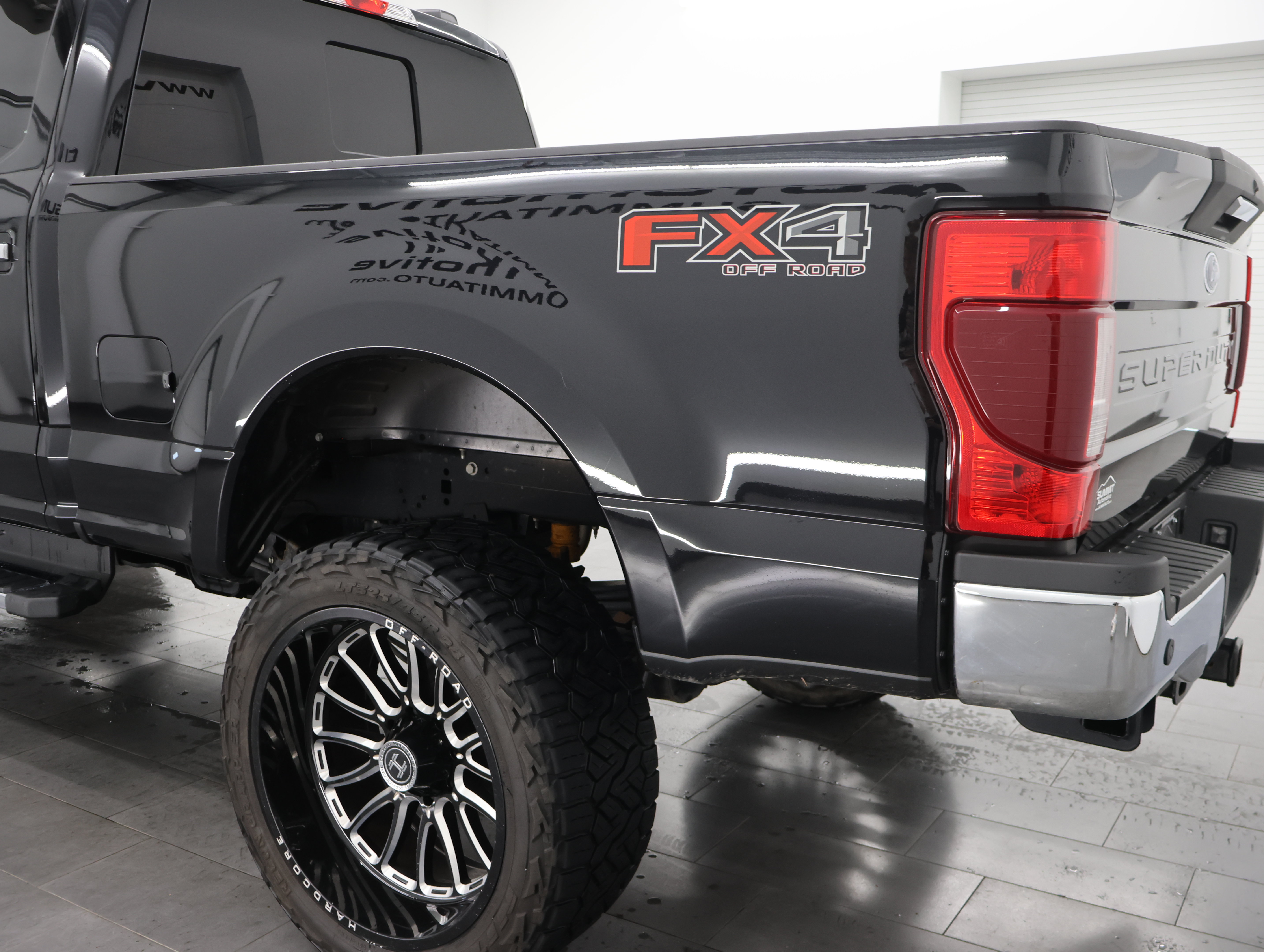 Used 2021 Ford F250 XLT w/ XLT Premium Package AWD/4WD image 30