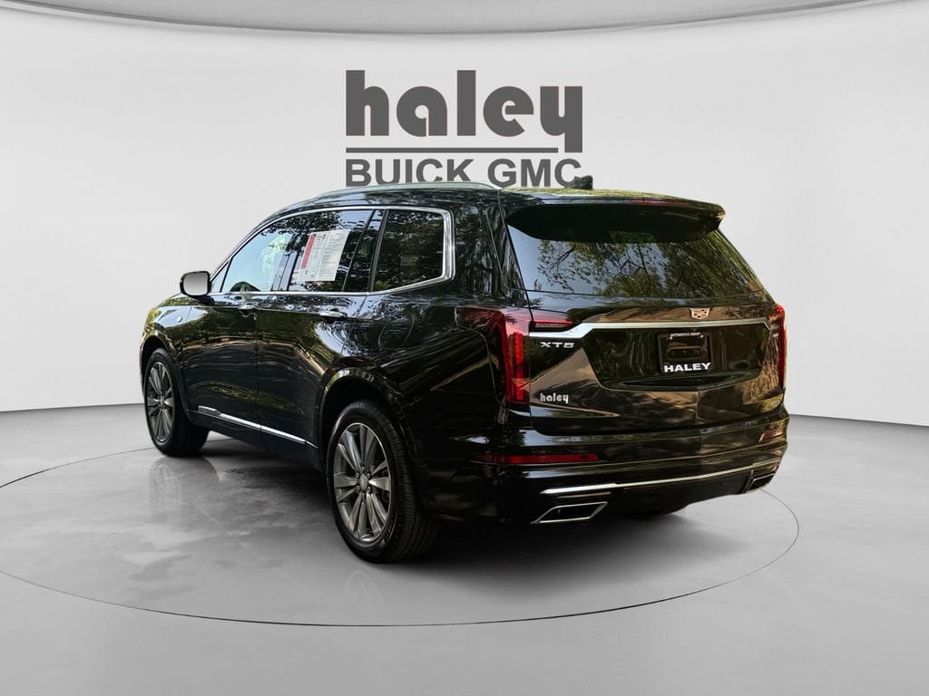 Used 2024 Cadillac XT6 Premium Luxury w/ LPO, Floor Liner Package FWD image 2