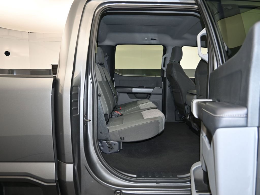 Used 2025 Ford F250 XLT image 26