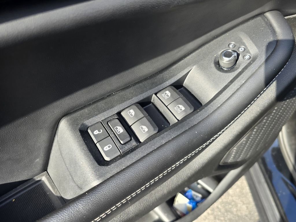 Used 2023 Jeep Grand Cherokee Laredo X image 18