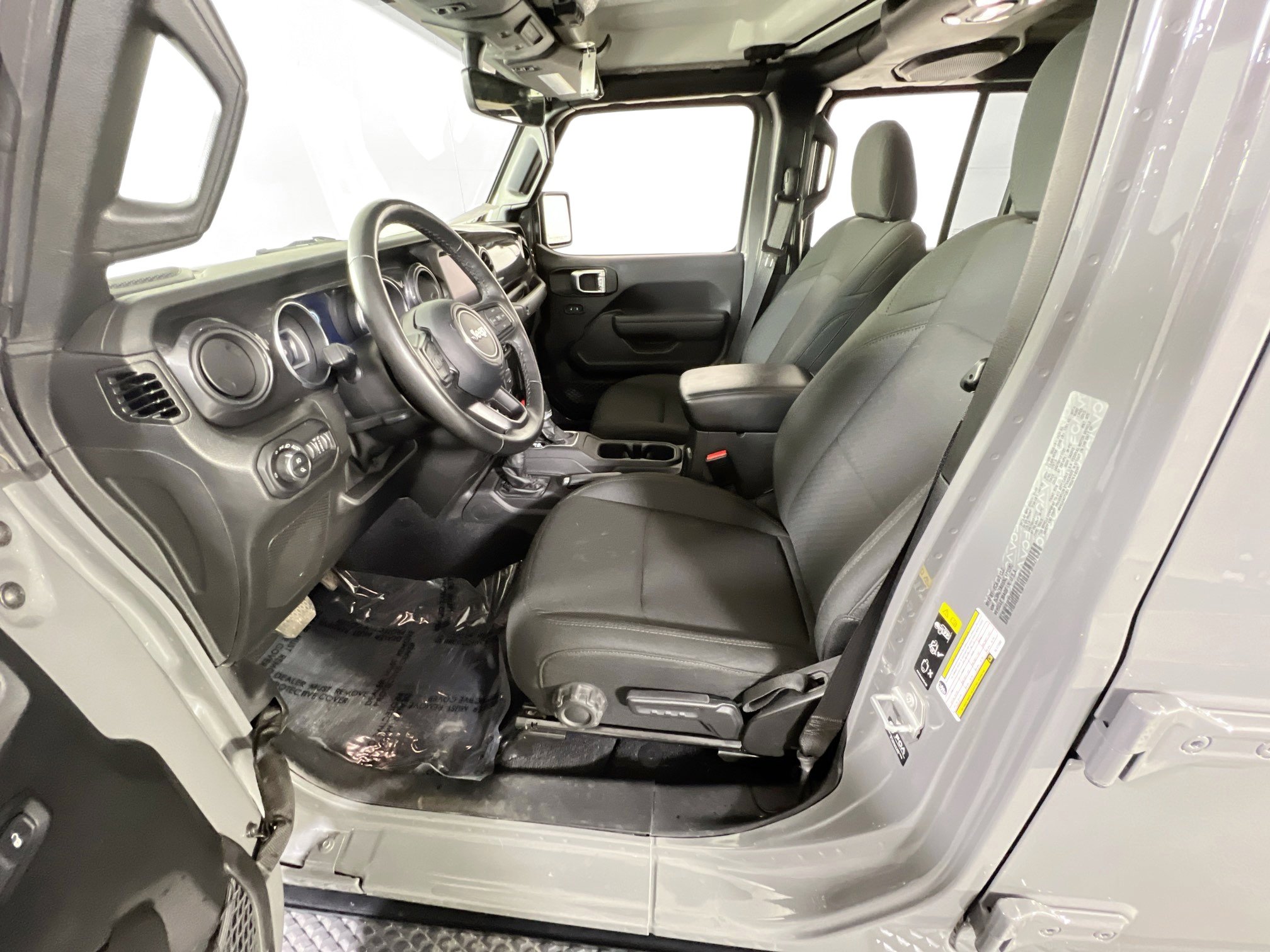 Used 2022 Jeep Gladiator Sport image 21