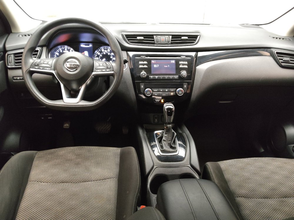 Used 2018 Nissan Rogue Sport SV image 22