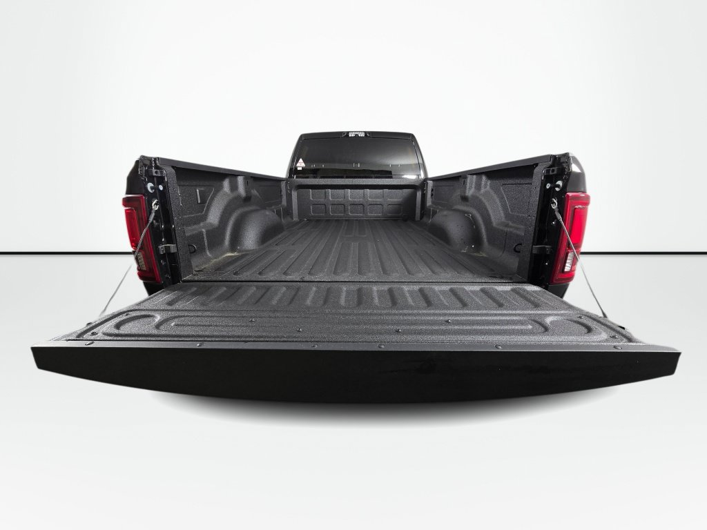 New 2026 RAM 3500 Big Horn AWD/4WD image 15