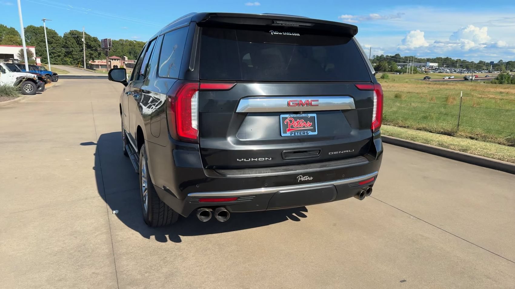 Used 2024 GMC Yukon Denali AWD/4WD image 6