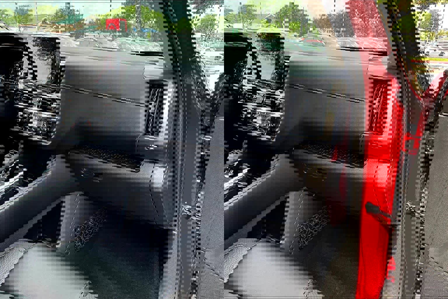 Certified 2024 Nissan Pathfinder SL w/ SL Premium Package image 18