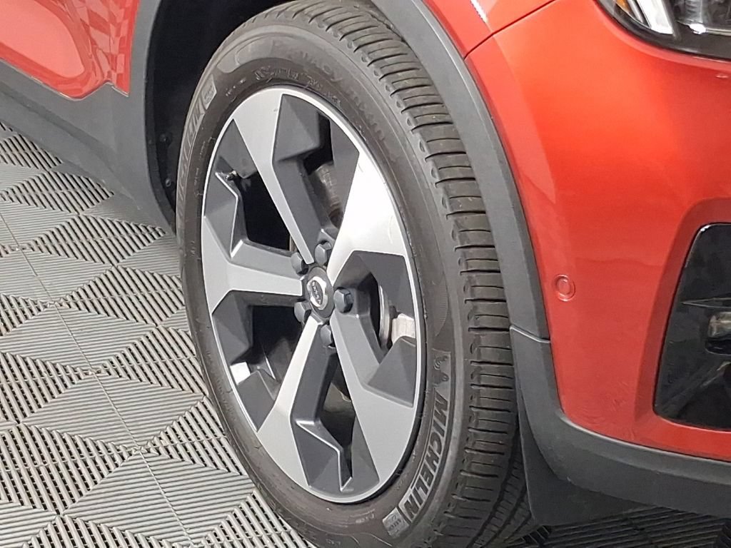Certified 2023 Volvo XC40 B5 Ultimate w/ Climate Package AWD/4WD image 6