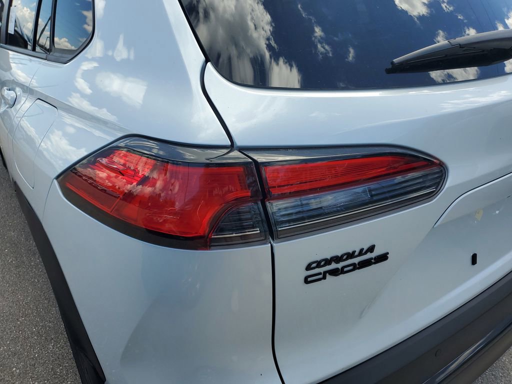 New 2026 Toyota Corolla Cross XSE image 13