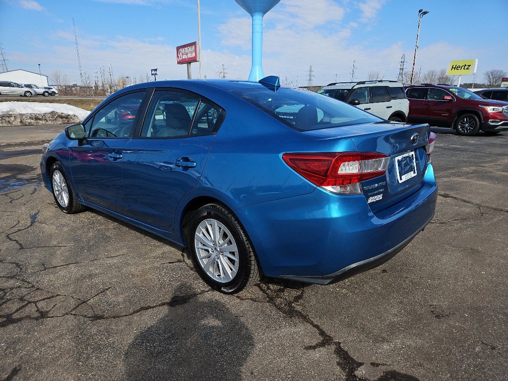 Used 2018 Subaru Impreza 2.0i Premium w/ Popular Package #1 AWD/4WD image 2