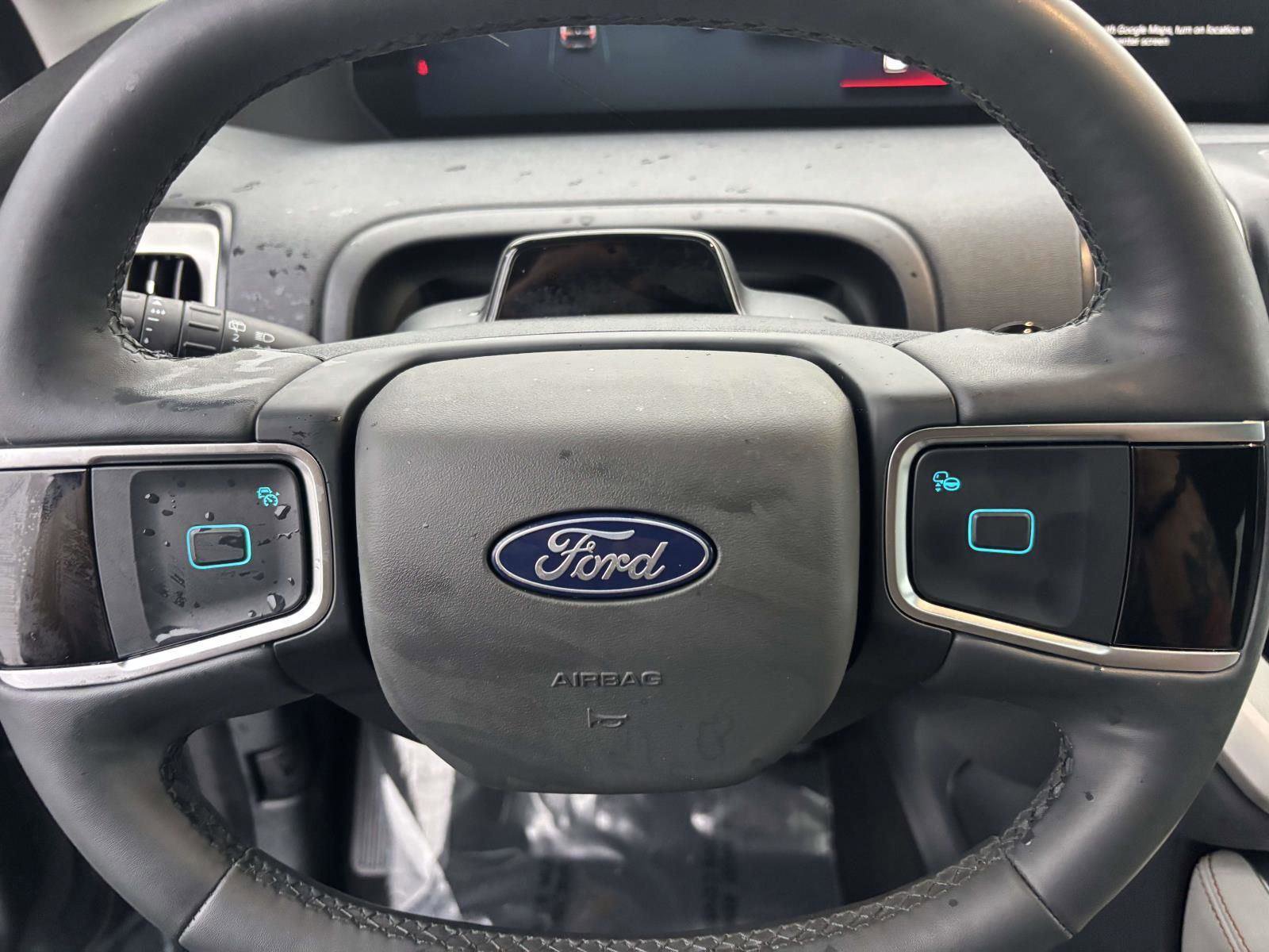 Used 2025 Ford Expedition Max Active AWD/4WD image 17