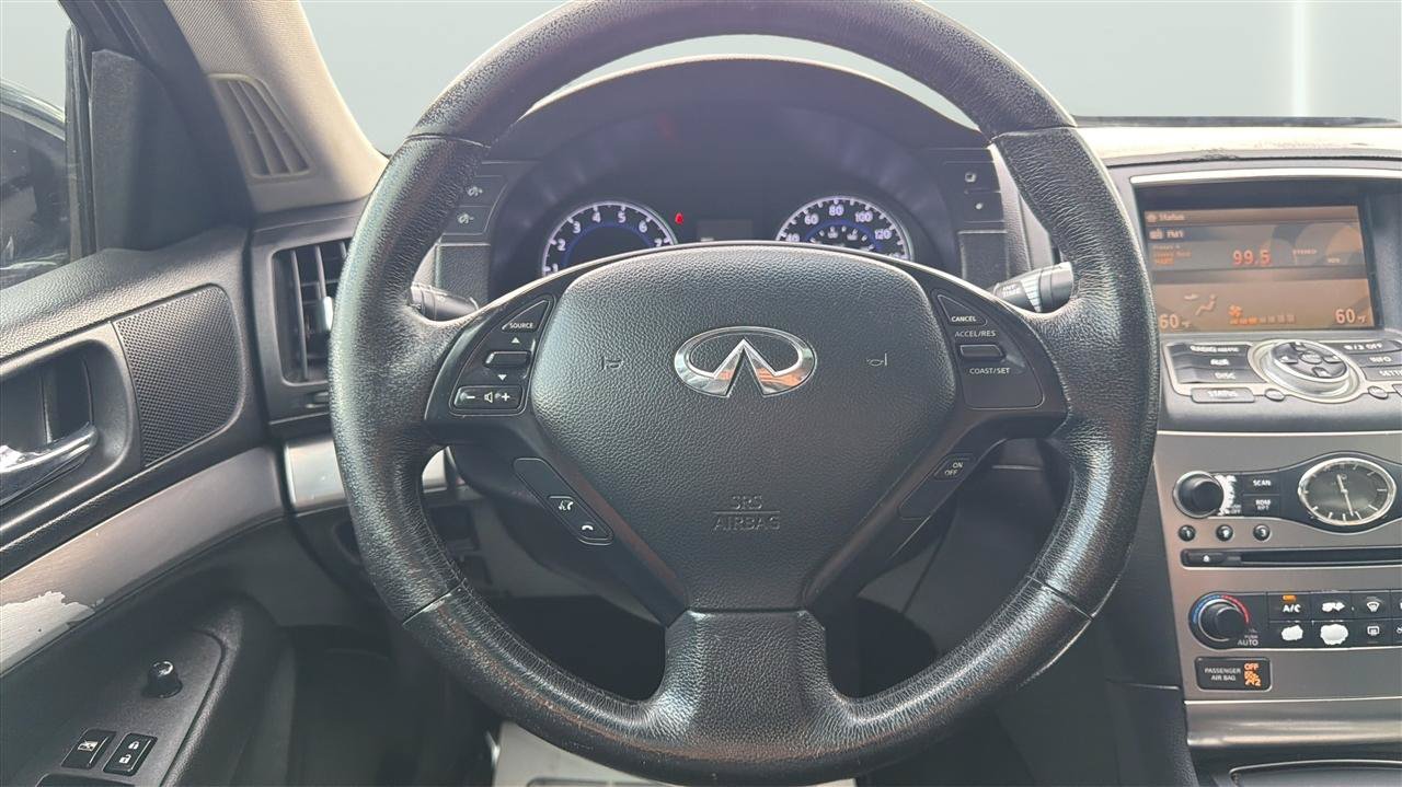 Used 2011 INFINITI G25 x w/ Moonroof Pkg AWD/4WD image 25